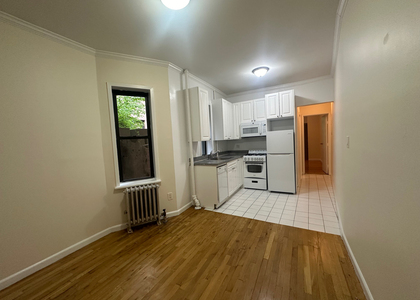 241 East 38th Street - Photo 1