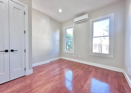 1611 Hancock Street - Photo 1