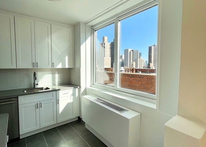East 34 Street - Photo 1