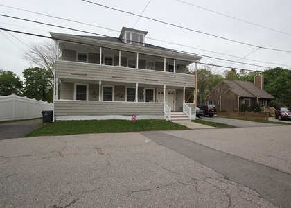20 Moore Ave - Photo 1