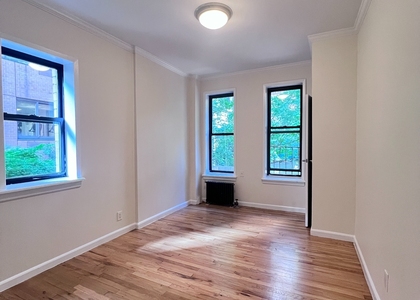 East 38th & 2nd Ave 1BR - Photo 1