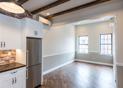 77 Graham Avenue - Photo 1