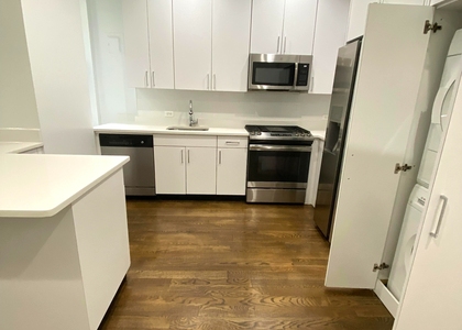 West 59 Street - Photo 1