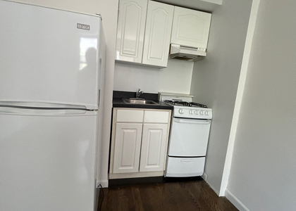 30 Clinton Street  - Photo 1