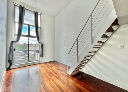 16 Meserole Street - Photo 1