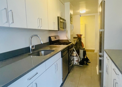 East 89th Street - Photo 1
