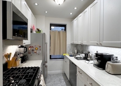 Lexington Avenue and 34th St. - Photo 1