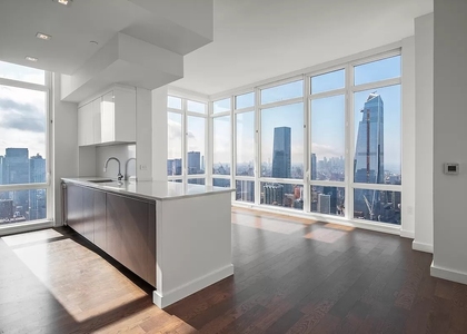 West 42nd Street, - Photo 1