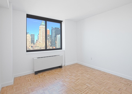 9TH AVENUE - Photo 1