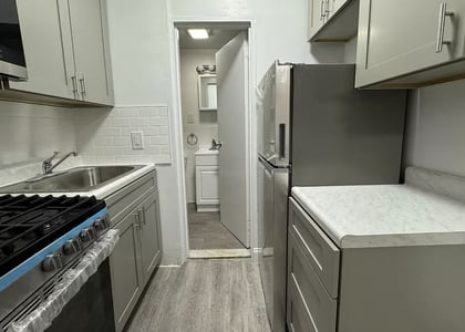 East 9th Street off 1st Ave - Photo 1