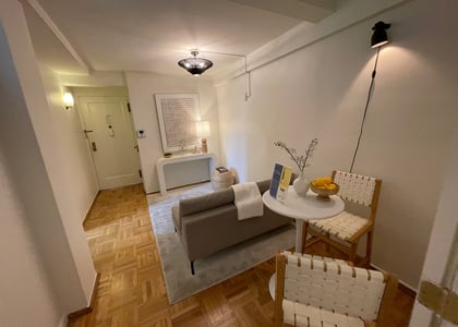402 east 14 - Photo 1
