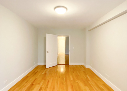 East 33 Street - Photo 1