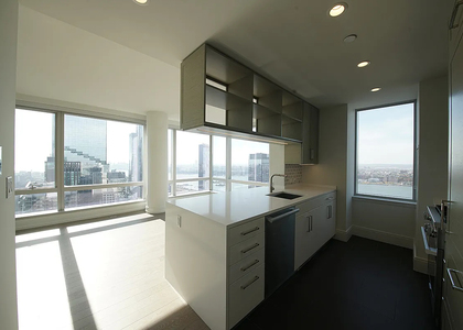 555 10th Avenue - Photo 1