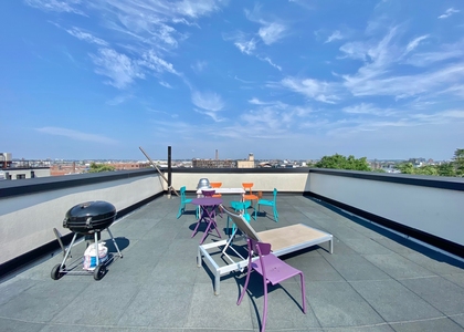 312 Devoe Street - Photo 1