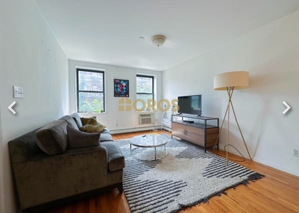 539 East 6th Street - Photo 1