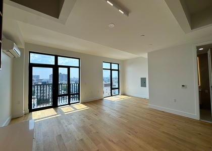 597 Grand St - Photo 1