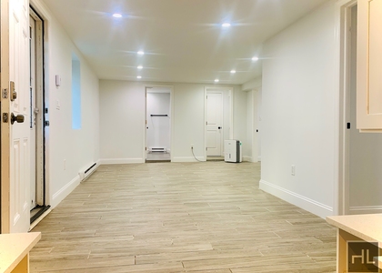 Greenvale Avenue - Photo 1