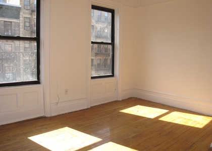 La Salle and Claremont - Photo 1