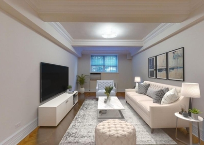 West 16th Street - Photo 1