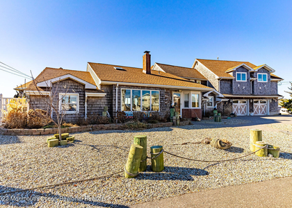 23 Harborside Drive W - Photo 1
