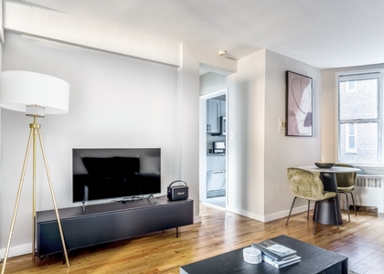 East 58th Street - Photo 1