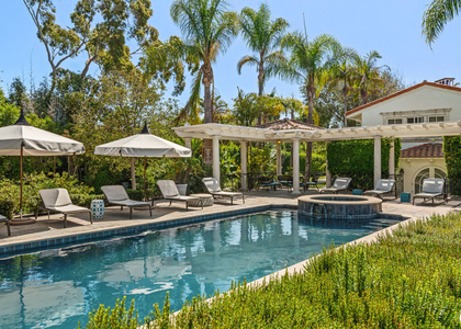 28899 Cliffside Drive - Photo 1