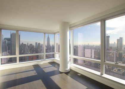555 10th Avenue - Photo 1