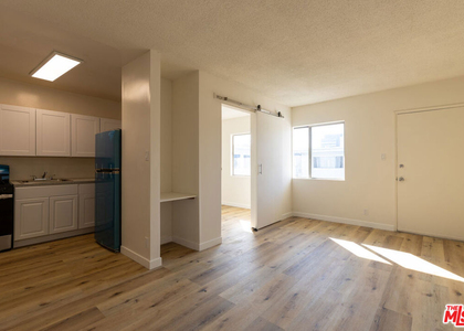 1295 Federal Avenue - Photo 1