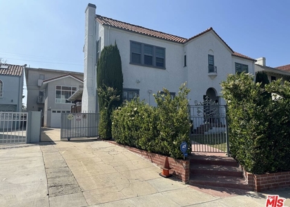 821 Lorraine Boulevard - Photo 1