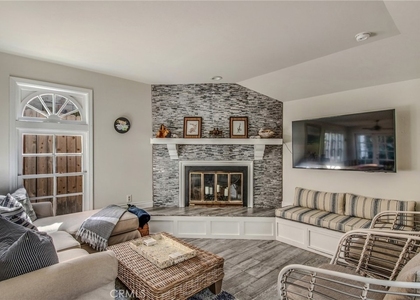 1165 Catalina - Photo 1