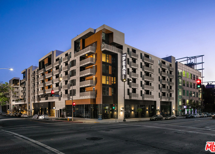 687 S Hobart Boulevard - Photo 1