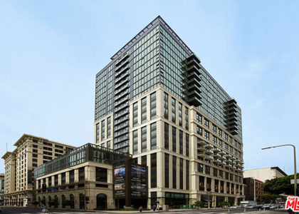 732 S Spring Street - Photo 1
