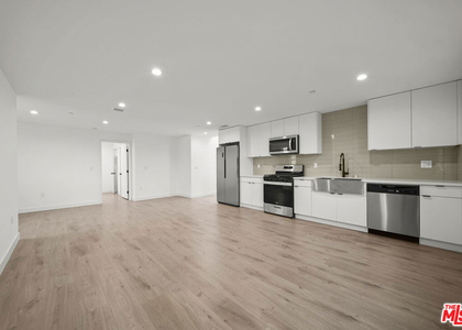 171 S Hoover Street - Photo 1