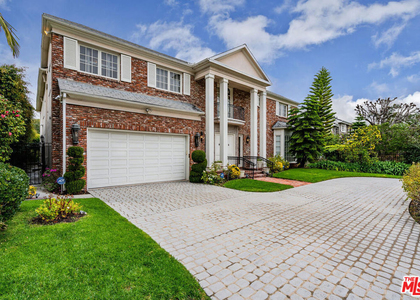 604 N Linden Drive - Photo 1