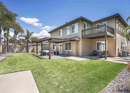 1306 Traver - Photo 1