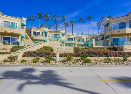 400 N The Strand - Photo 1
