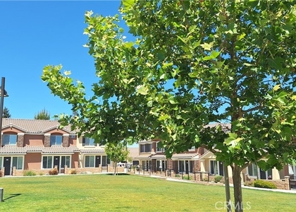 16850 Muscatel - Photo 1
