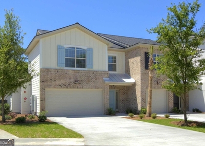 205 Mariners Circle - Photo 1