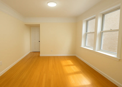 West village - Photo 1