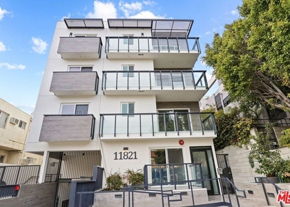 11821 Texas Avenue - Photo 1