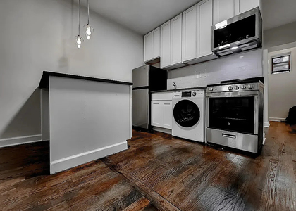 East 33rd Street/Lexington ave - Photo 1
