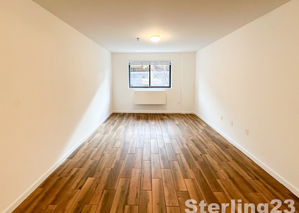 31-72 31st Street - Photo 1