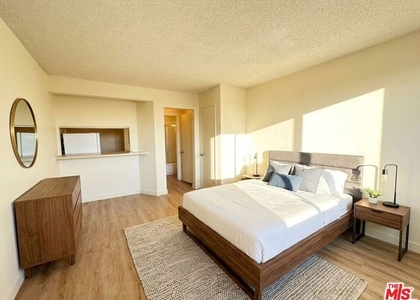 571 Fairview Avenue - Photo 1