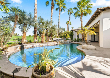 45699 W Via Villaggio - Photo 1