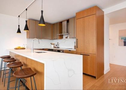 East 53rd - Photo 1