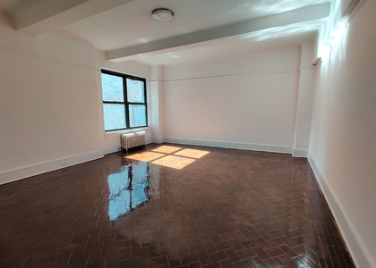 72/Broadway - Photo 1
