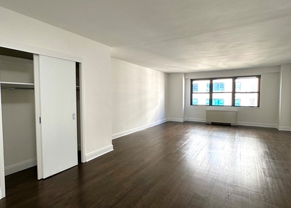 401 East 88th Street - Photo 1