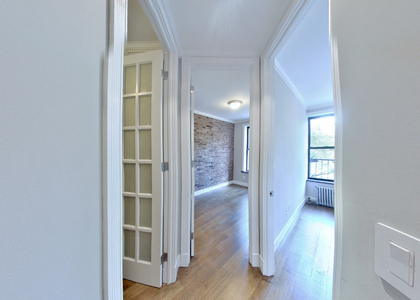 434 West 52th street - Photo 1