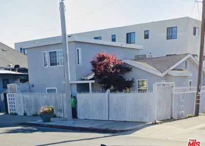 3791 S Normandie Avenue - Photo 1