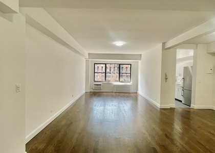 East 57th Street - Photo 1